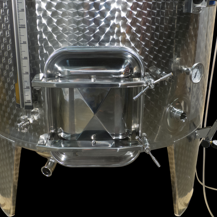 2200 l (581 gal) Speidel Variable Volume Max Jacketed Dish Bottom Tank with Oversized Manway, Extended Legs