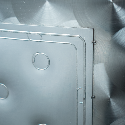 2350 l Speidel Sealed Tank with Manway, Top Hatch & Max Jacket