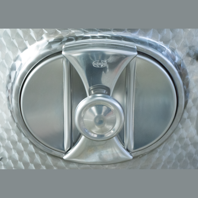 2350 l Speidel Sealed Tank with Manway, Top Hatch & Max Jacket - PLACEHOLDER