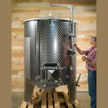 2200 l (581 gal) Speidel Variable Volume Max Jacketed Dish Bottom Tank with Oversized Manway, Extended Legs - PLACEHOLDER