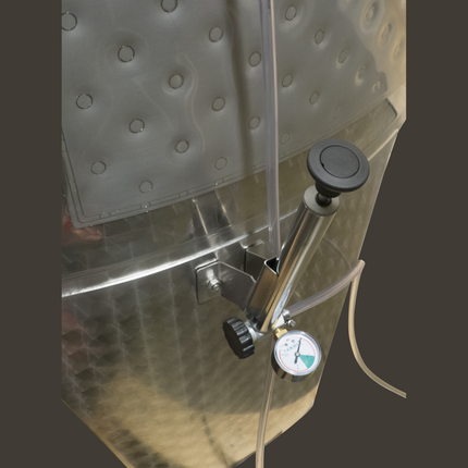 2200 l (581 gal) Speidel Variable Volume Max Jacketed Dish Bottom Tank with Oversized Manway, Extended Legs - PLACEHOLDER