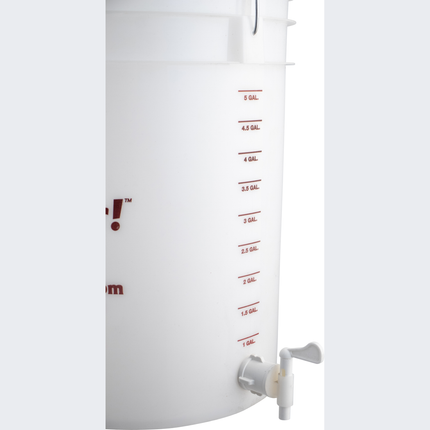 Plastic Bucket With Spigot (6 Gallon)