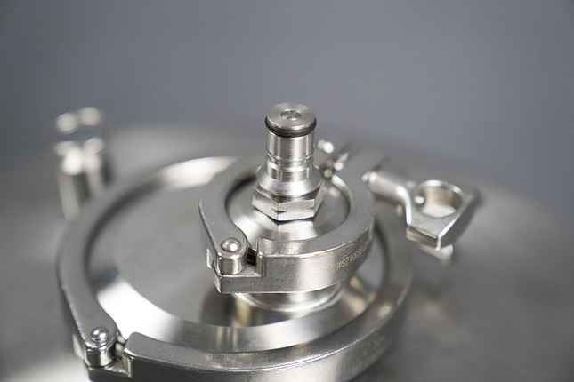 Blichmann - 1.5 in. Tri-Clamp Keg Post Adapter - aTC-KegPost-Adapt